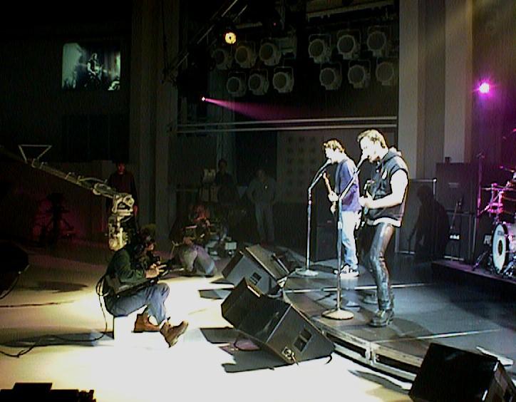 Photo gallery from the gig in Paris, France (Canal+) shot on November 18, 1997